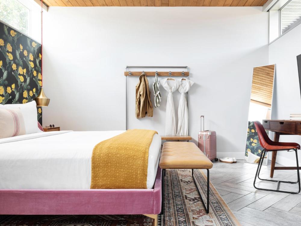Studio with Terrace interior